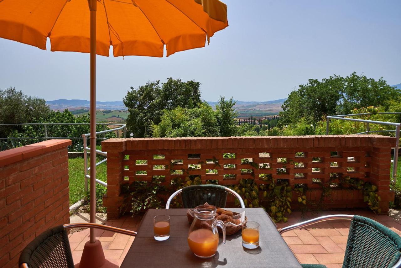 Casanova - Panoramic Rooms And Suites San Quirico dʼOrcia Exteriör bild