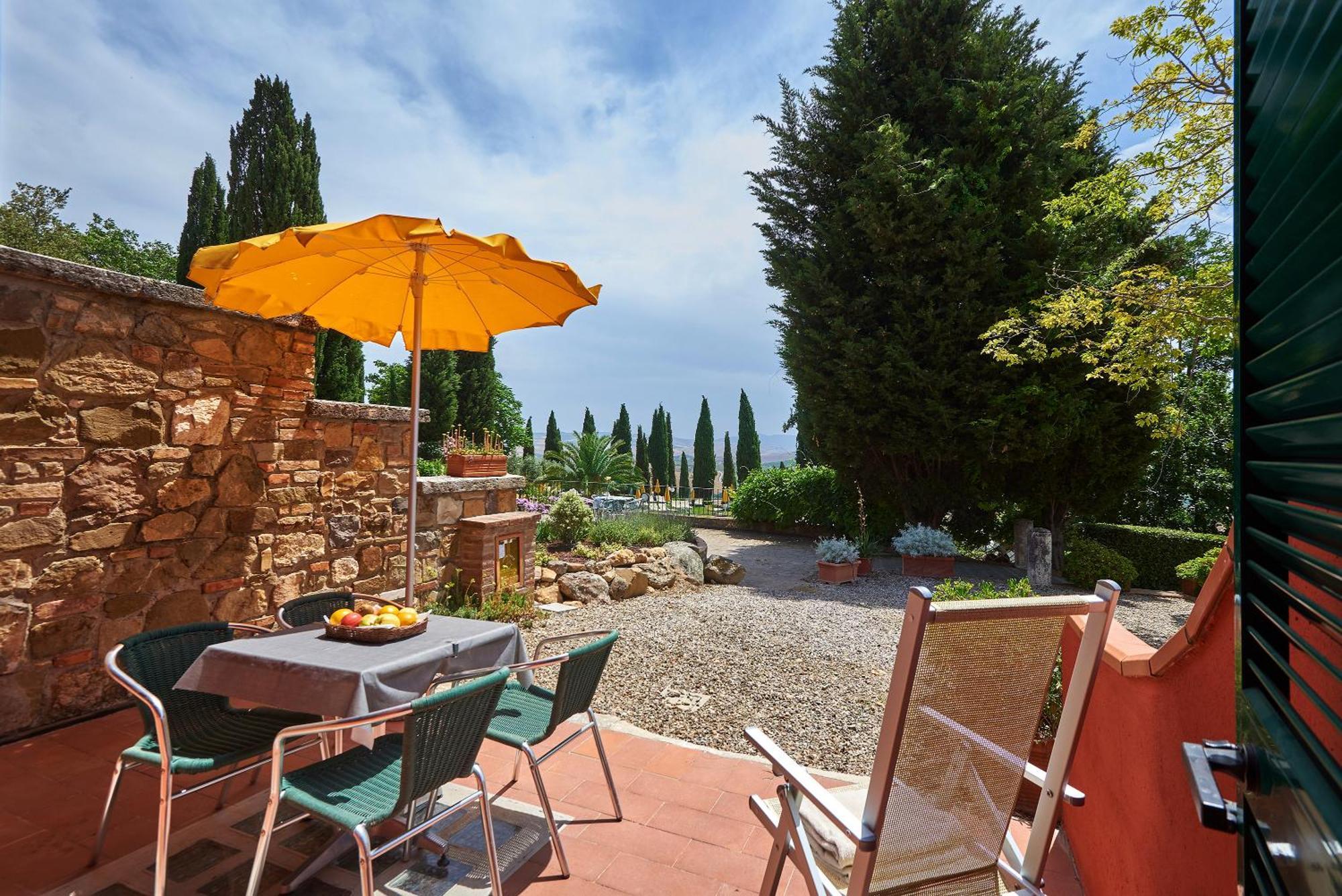Casanova - Panoramic Rooms And Suites San Quirico dʼOrcia Exteriör bild